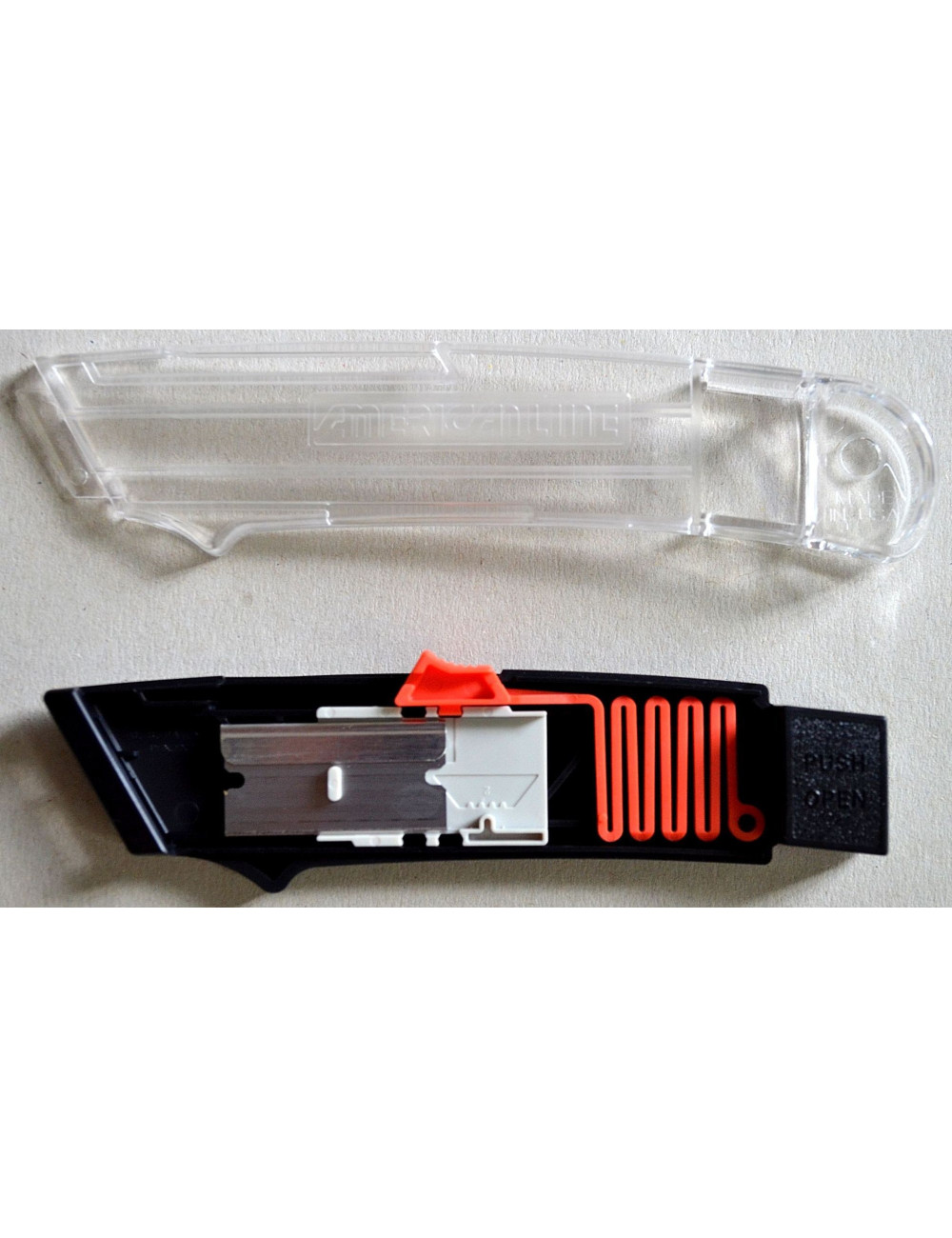 Nóż bezpieczny DuoMatic do kartonów