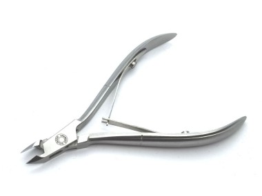Cuticle nippers 10 cm, stainless steel Profi Qualitat 6 mm view from top