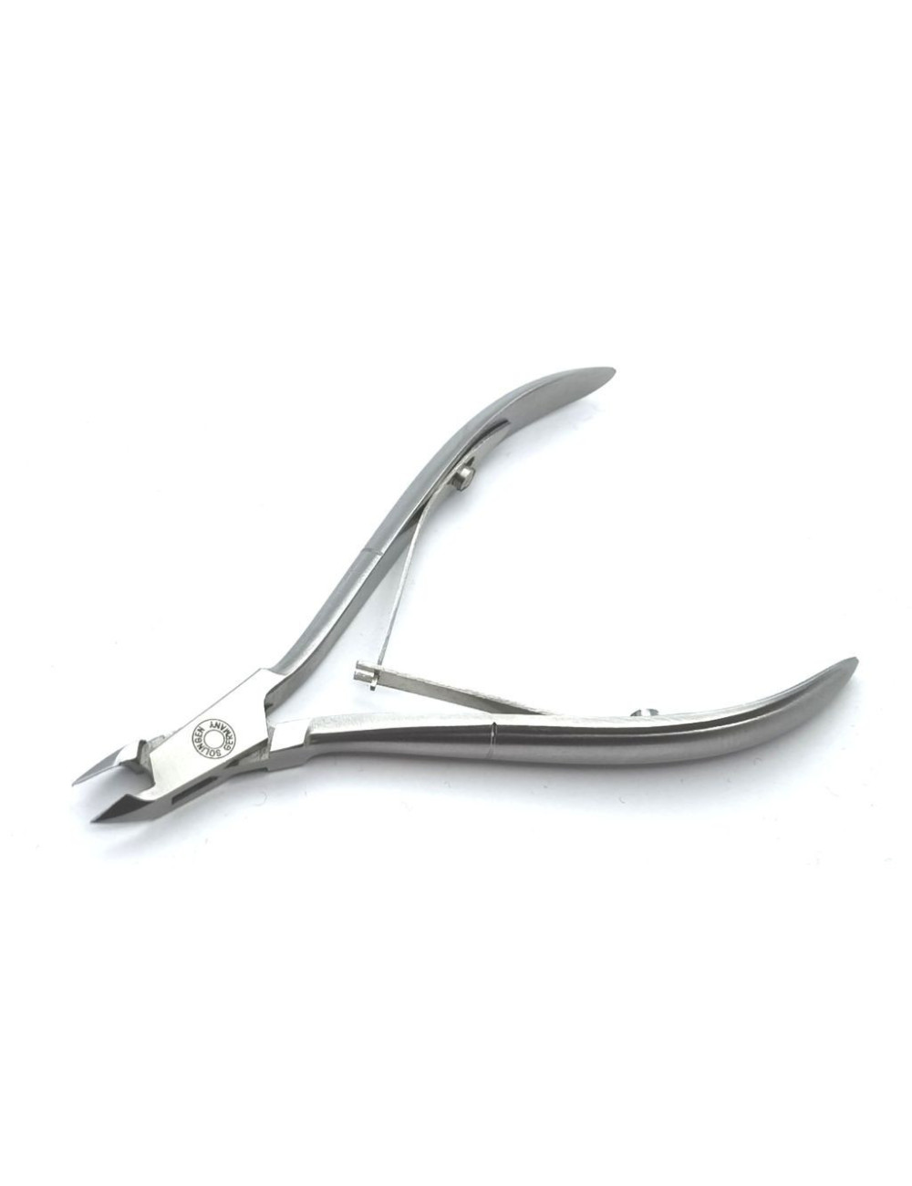 Cuticle nippers 10 cm, stainless steel Profi Qualitat 6 mm view from top Cuticle nippers 10 cm, stainless steel Profi Qualitat 6 mm view from top